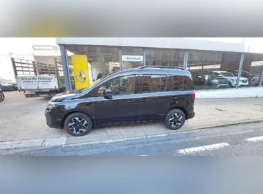Nissan - TOWNSTAR